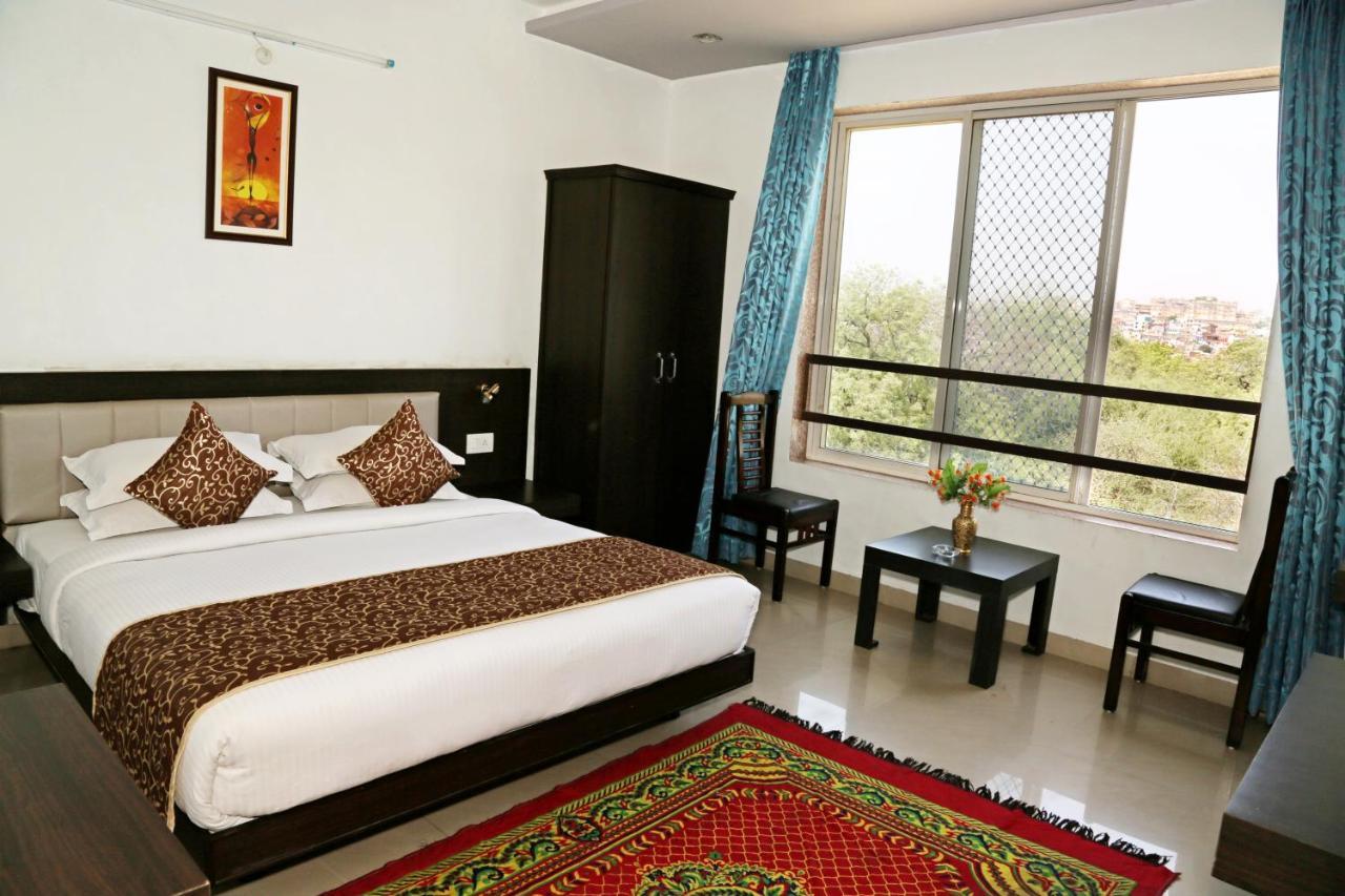 Narayans Leela Inn Udaipur Exterior foto